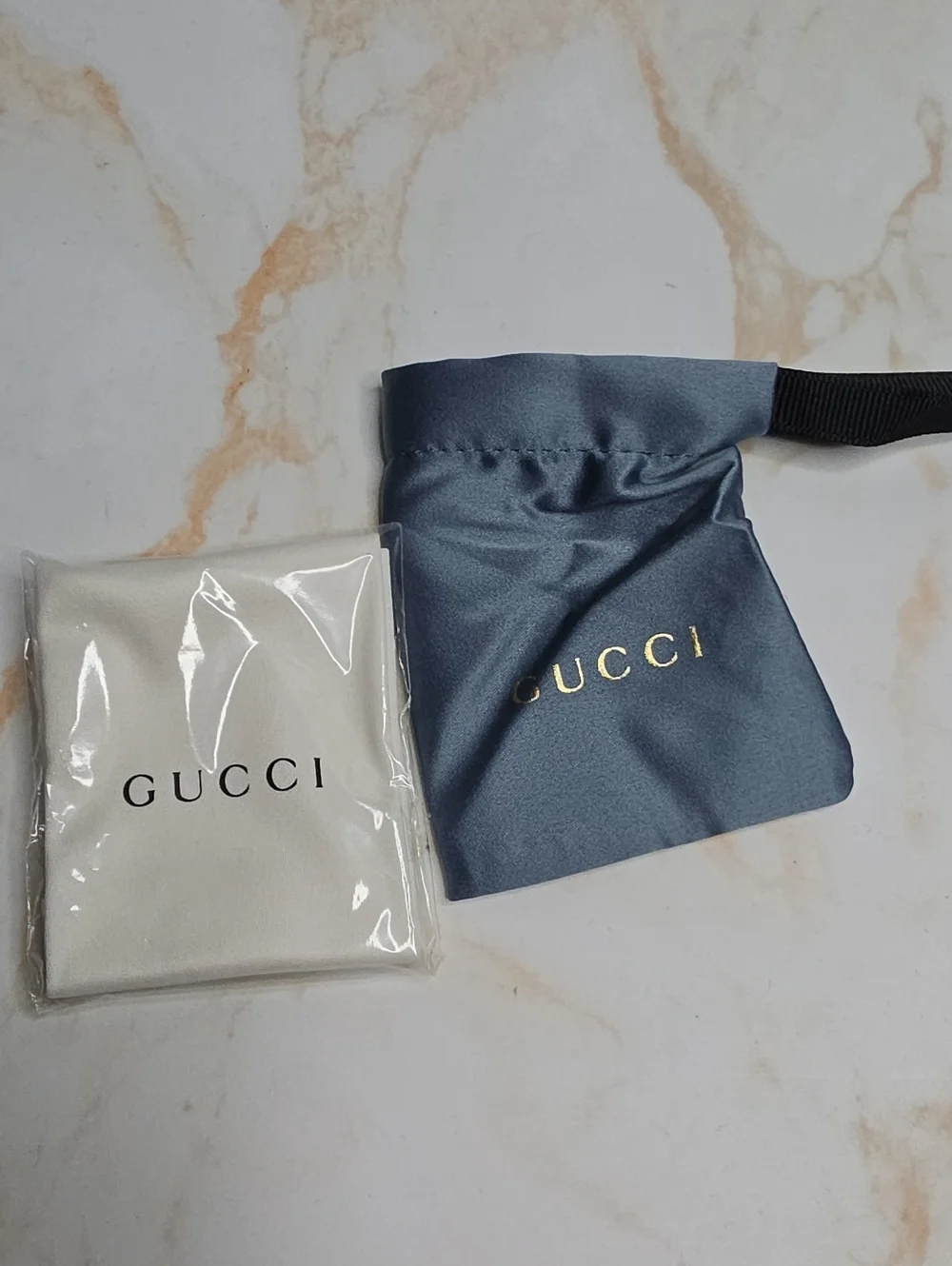 Gucci Satin Drawstring Pouch in Navy Blue with White Dust Cloth Sunglasses New